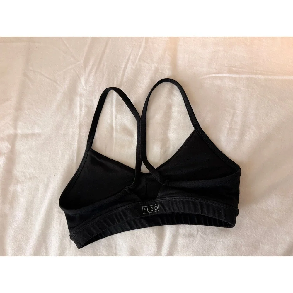 FLEO‎ Black Sports Bra V-Neck T-Back Racerback Athletic Training Top Small